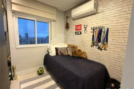 Apartamento com 120m², 3 dormitórios, sendo 3 suítes, 2 vagas de garagem, à venda no Tatuapé.