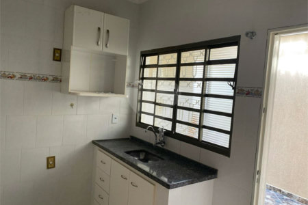 Casa térrea para venda no Planalto paraíso