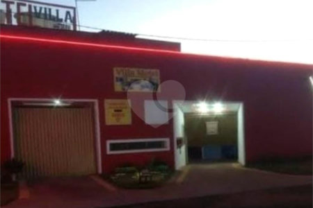 Imóvel comercial contendo terreno com área total de 3.000,00 m² .