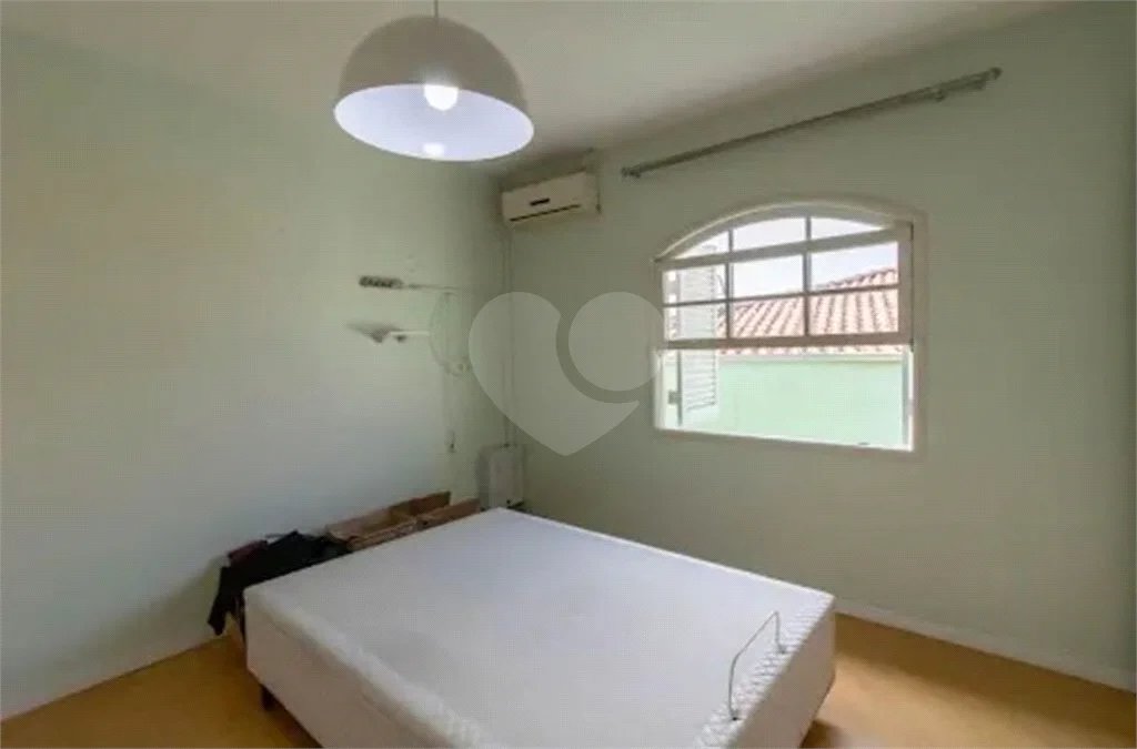Sobrado à venda no Jardim Bom Clima, com 300 m² com 3 dormitórios piscina e churrasqueira