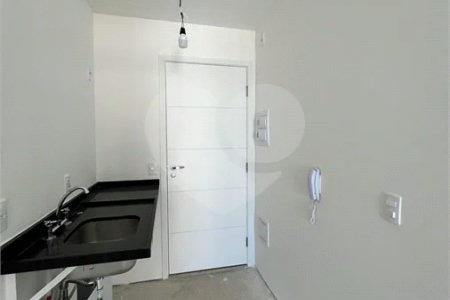 Studio moderno de 35 m² próximo à PUC-SP | Perdizes