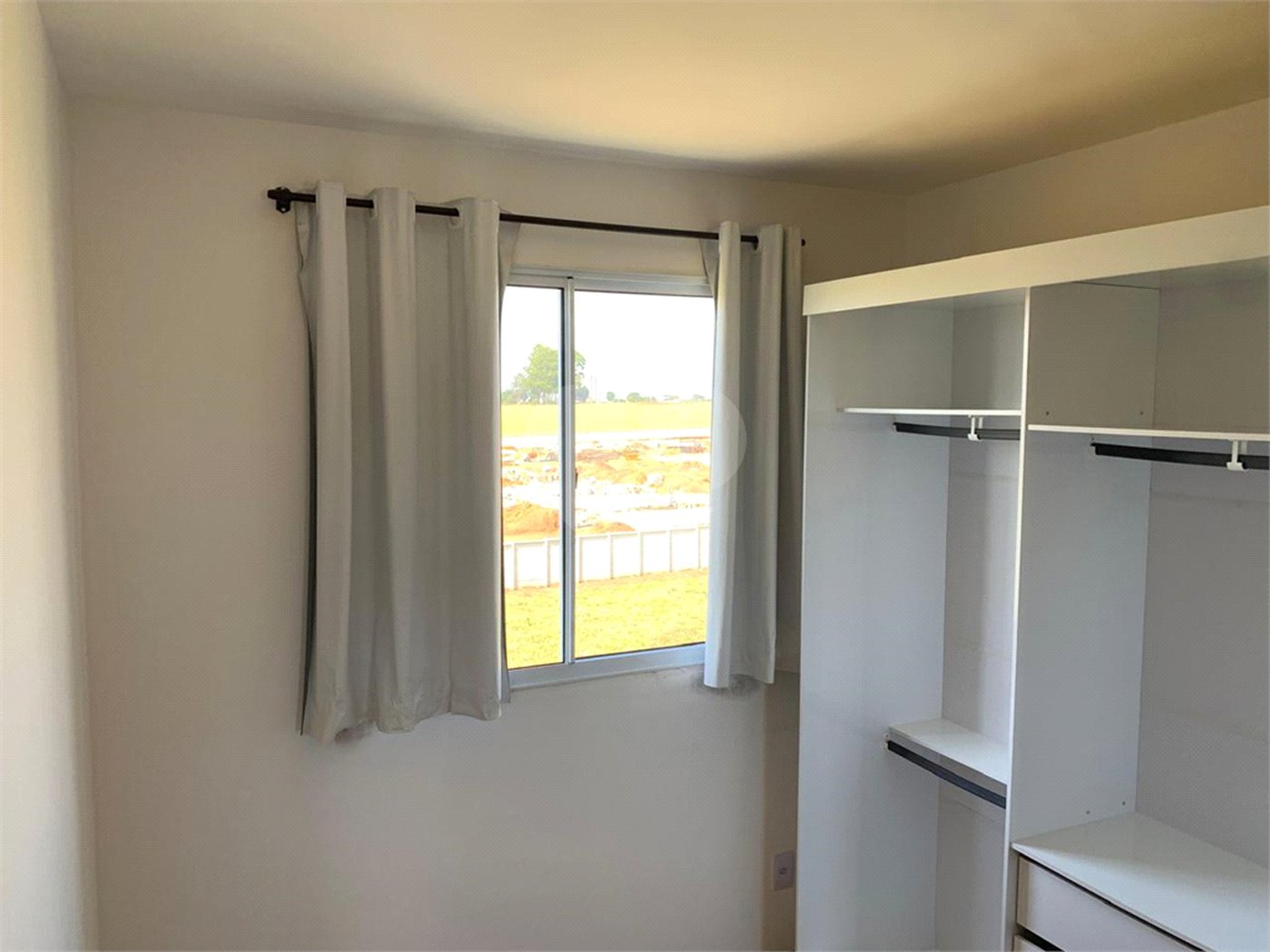 Apartamento a venda no condomínio Monte Berlim