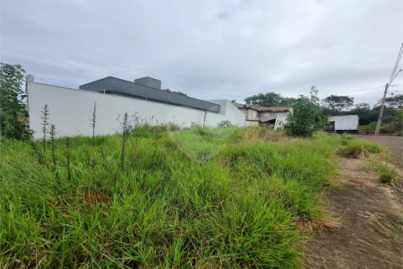 Terreno à venda 262m² prolongamento do jardim das torres