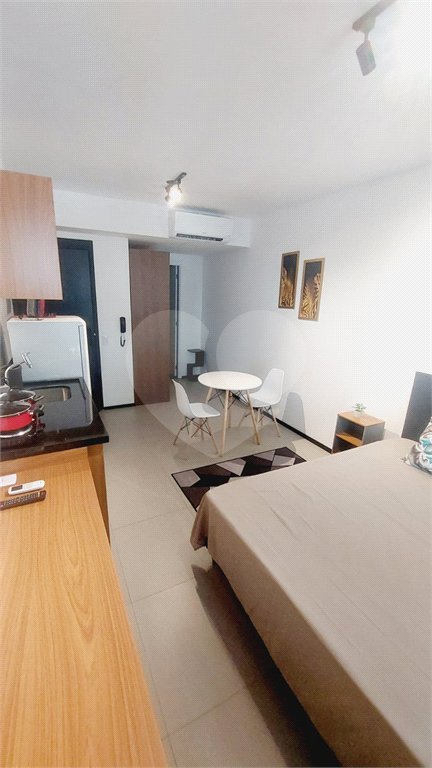 Studio com 27,61 m² a venda na Consolação com sacada