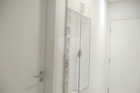 Apartamento de 3 quartos, 1 suíte, à venda no Paraíso. Impecável!