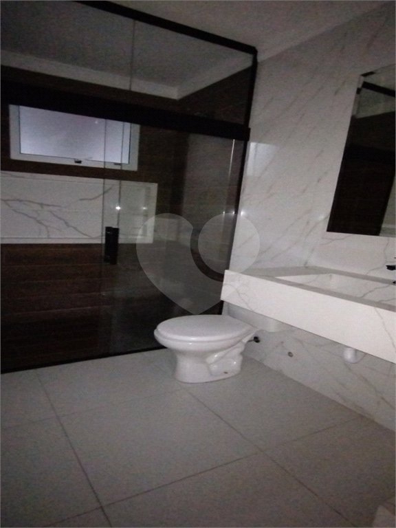 Casa à venda com 3 quartos, sendo 1 suíte, no condomínio Rio das Pedras, Salto - SP