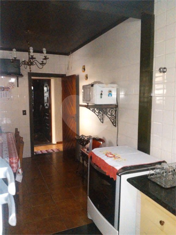 Sobrado à venda com 3 quartos, sendo 1 suíte, em Jardim Itacolomi, São Paulo, SP