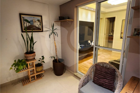 Apartamento à venda com 3 suítes em Vila Suzana, São Paulo, SP