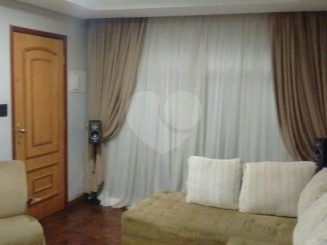 Sobrado à venda com 3 quartos, sendo 1 suíte,  em Tremembé, São Paulo, SP