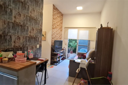 Apartamento à venda com 3 quartos, sendo 1 suíte, em Vila Vitório Mazzei, São Paulo, SP