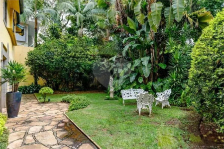 Casa para alugar com 3 suítes em Jardim América, São Paulo, SP