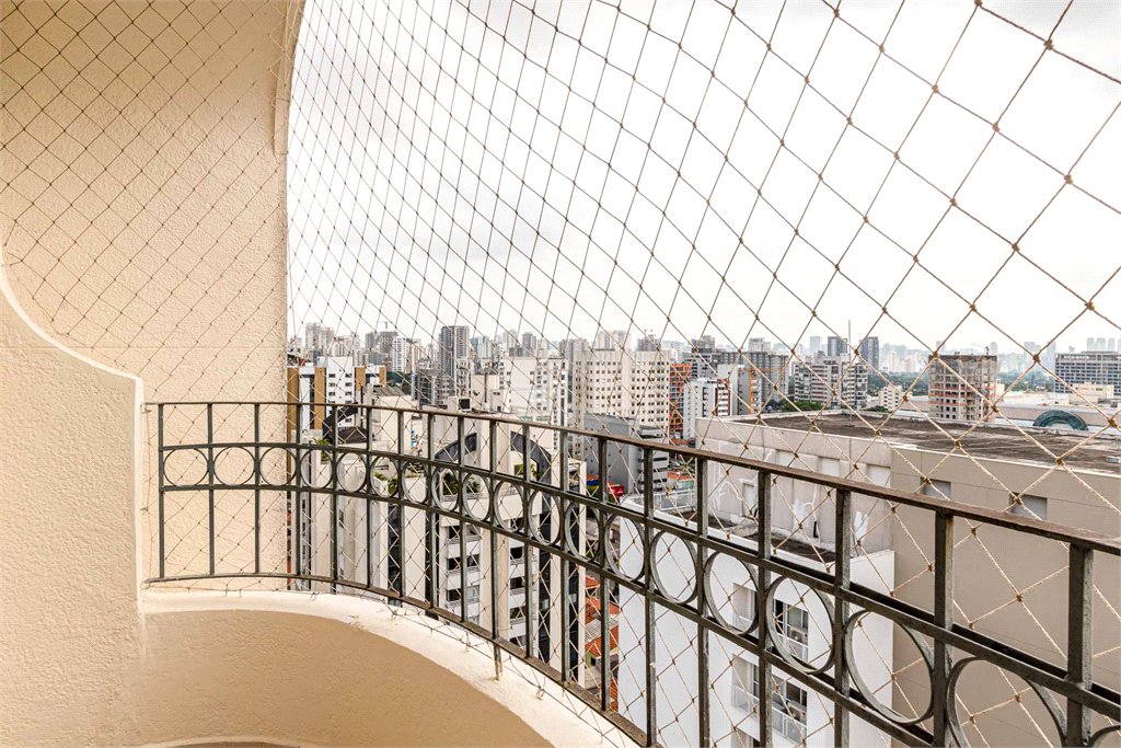 Cobertura à venda com 3 quartos, sendo 2 suítes, em Indianópolis, São Paulo, SP