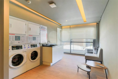 Apartamento para alugar com 1 quarto em Jardim das Acácias, São Paulo, SP
