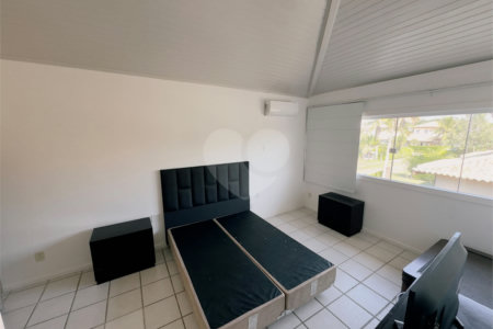 Casa em condomínio à venda com 4 quartos, sendo 3 suítes, em Manguinhos, Armação dos Búzios, RJ