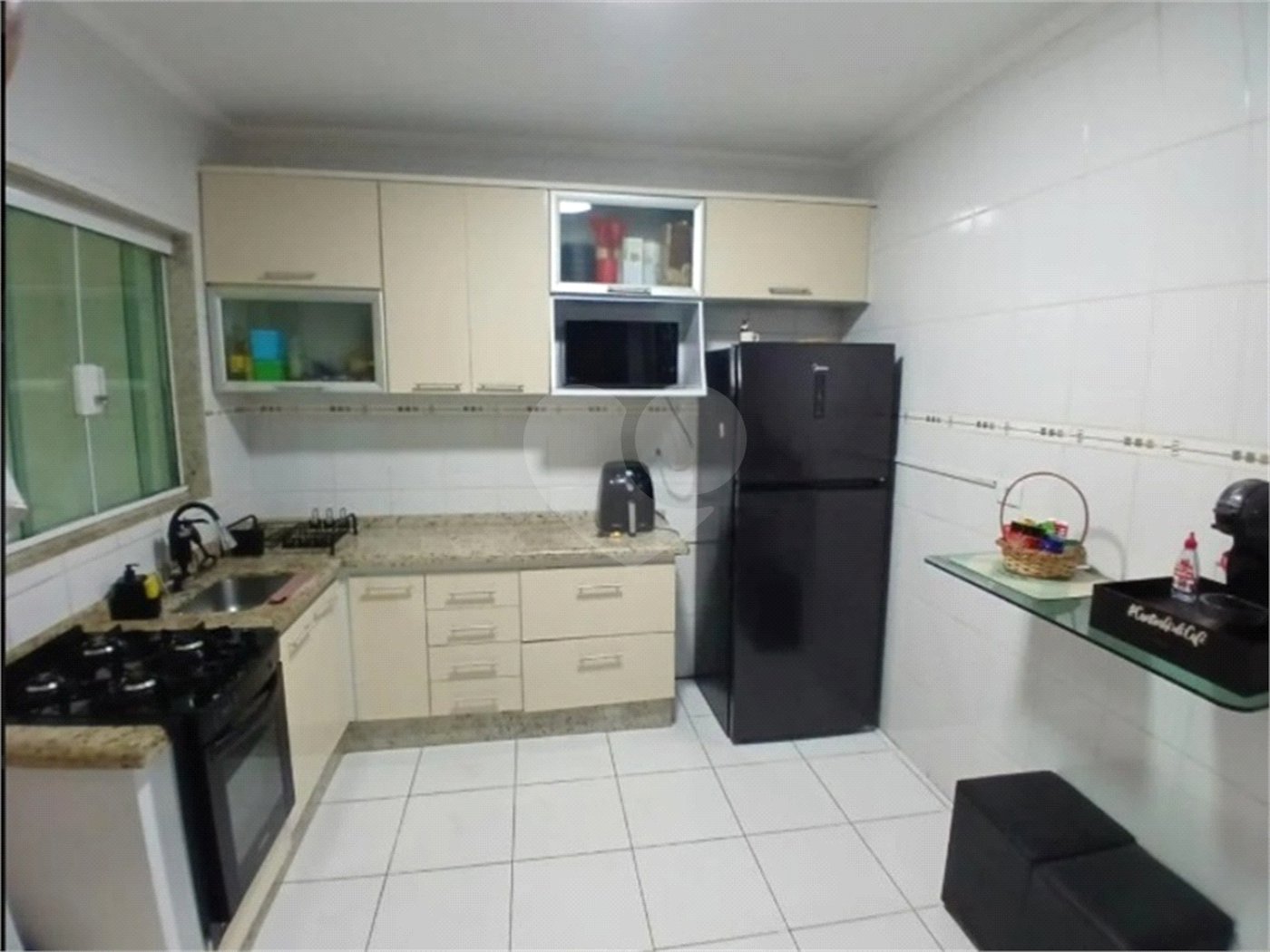 Casa à venda com 3 quartos, sendo 1 suíte, no condomínio Residencial Doutor Emanuel Dias, São Paulo - SP