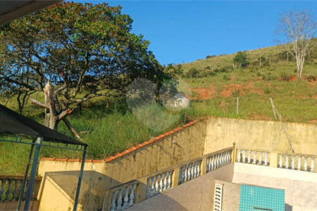 Chácara à venda com 2 quartos, sendo 1 suíte, em Alto da Ponte, São José dos Campos, SP