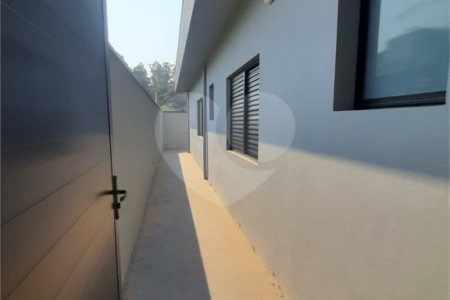Casa à venda com 3 quartos, sendo 1 suíte, em Residencial/Comercial, Vinhedo, SP