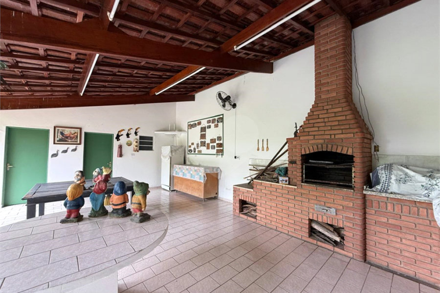 Casa à venda ou para alugar com 4 quartos, sendo 2 suítes, em Tucuruvi, São Paulo, SP