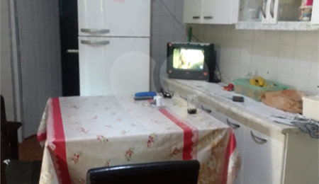 Casa à venda com 2 quartos, sendo 1 suíte,  em Vila Maria Alta, São Paulo, SP