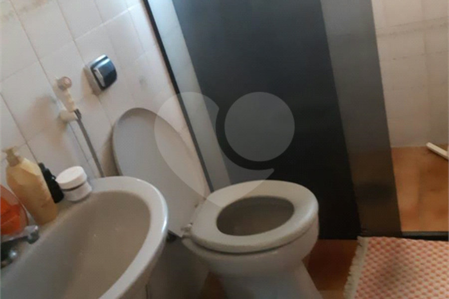 Sobrado à venda com 3 quartos, sendo 1 suíte, em Jardim Cachoeira, São Paulo, SP