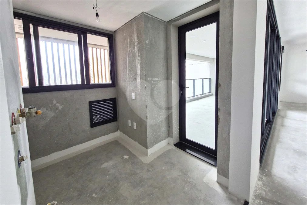Apartamento à venda com 3 suítes em Brooklin, São Paulo, SP