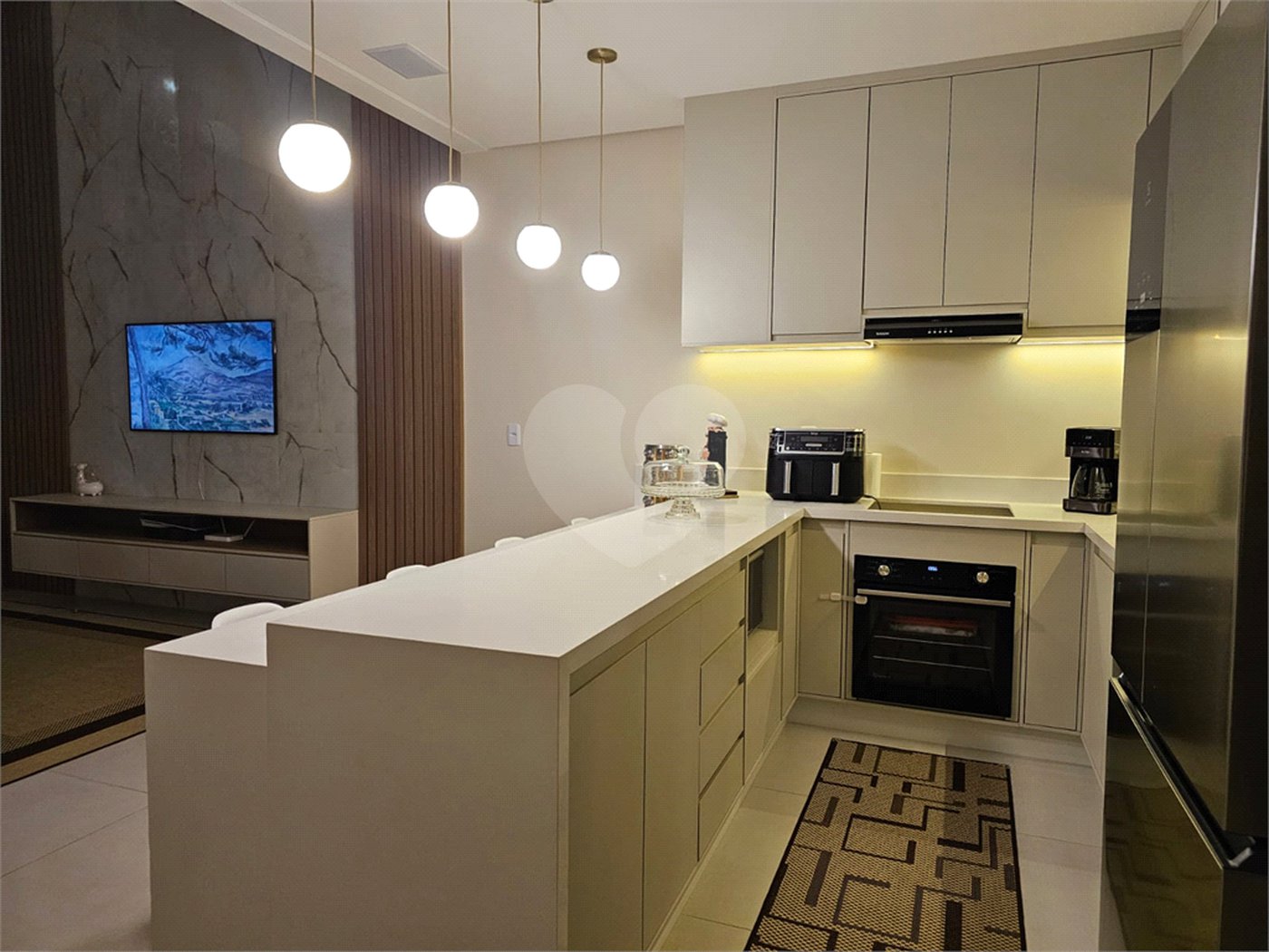 Casa à Venda no Arcoville - Completa e Confortável