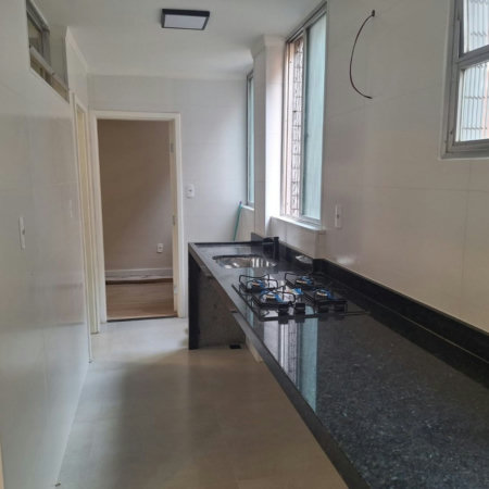 Apartamento Prédio Frente Mar em Santos | 3 Dormitórios à Venda