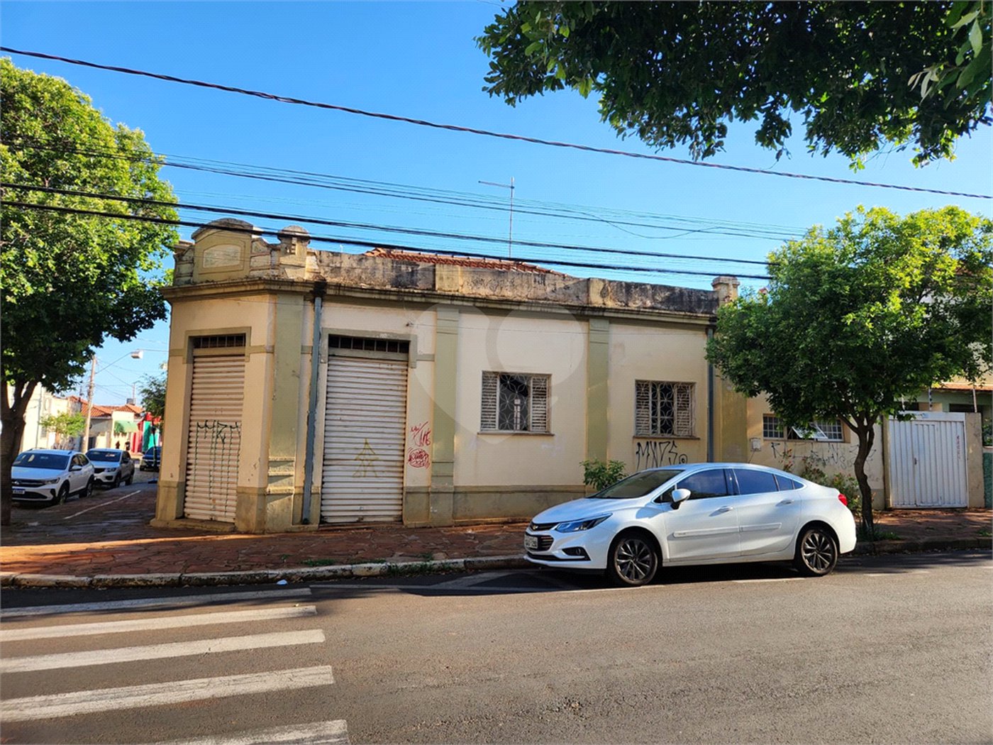 Casa à venda com 5 quartos em Jardim Ártico, Araraquara, SP