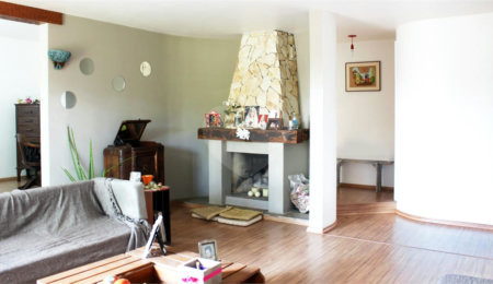 Casa à venda com 4 quartos, sendo 2 suítes,  em Jardim Leonor, São Paulo, SP