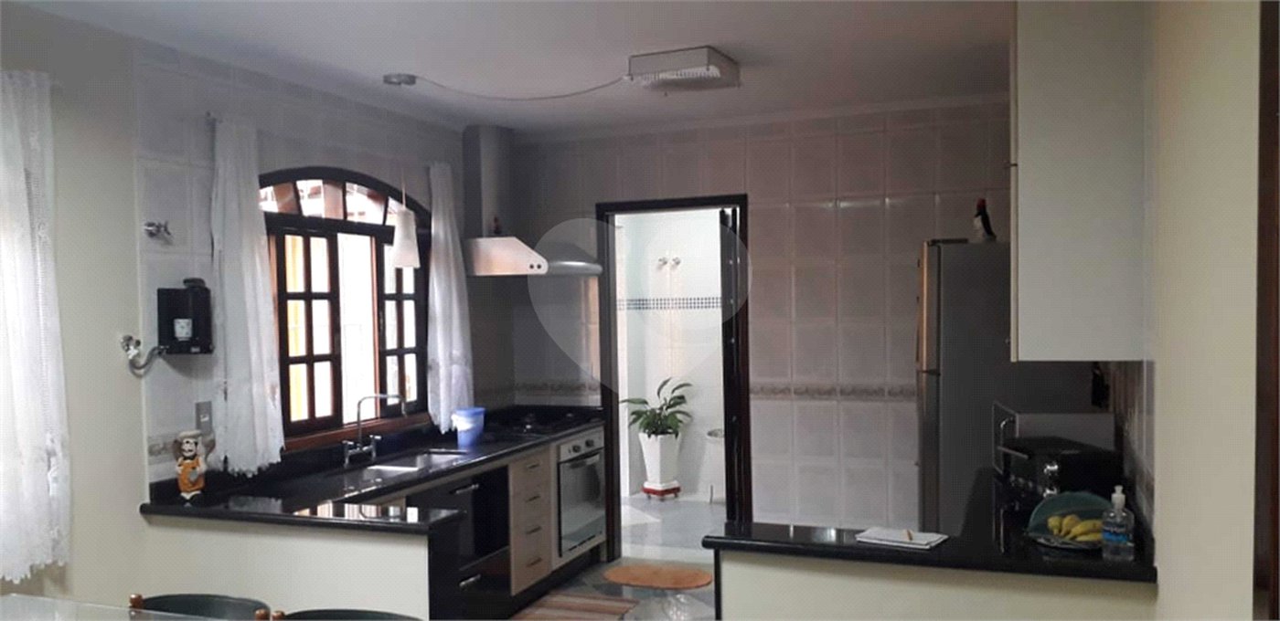 Casa à venda com 3 quartos, sendo 1 suíte, em Vila Gustavo, São Paulo, SP