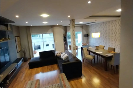 Casa à venda com 3 quartos, sendo 1 suíte, no condomínio Mosaico da Serra, Mogi das Cruzes - SP