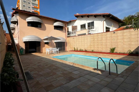 Sobrado à venda com 3 quartos, sendo 2 suítes,  em Alto Ipiranga, Mogi das Cruzes, SP