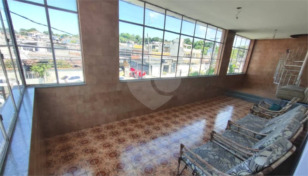 Casa à venda com 3 quartos, sendo 1 suíte, em Santa Cruz, Rio de Janeiro, RJ