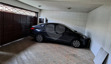 Sobrado à venda com 3 quartos, sendo 1 suíte,  em Jardim Prudência, São Paulo, SP
