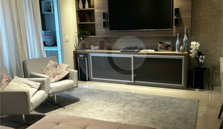 Apartamento à venda com 2 suítes em Parque Reboucas, São Paulo, SP