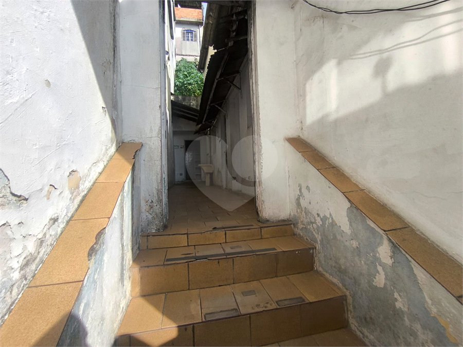 Casa à venda ou para alugar com 5 quartos, sendo 1 suíte,  em Parque Independência, São Paulo, SP