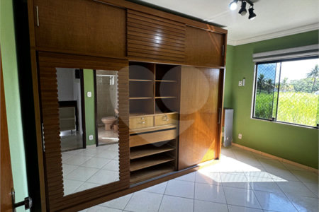 Casa à venda com 3 quartos, sendo 1 suíte, no condomínio Village da Posse, Rio de Janeiro - RJ