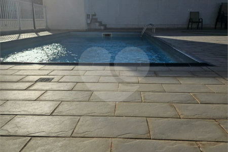 Apartamento à venda com 3 quartos, sendo 1 suíte, no Centro, Poá, SP
