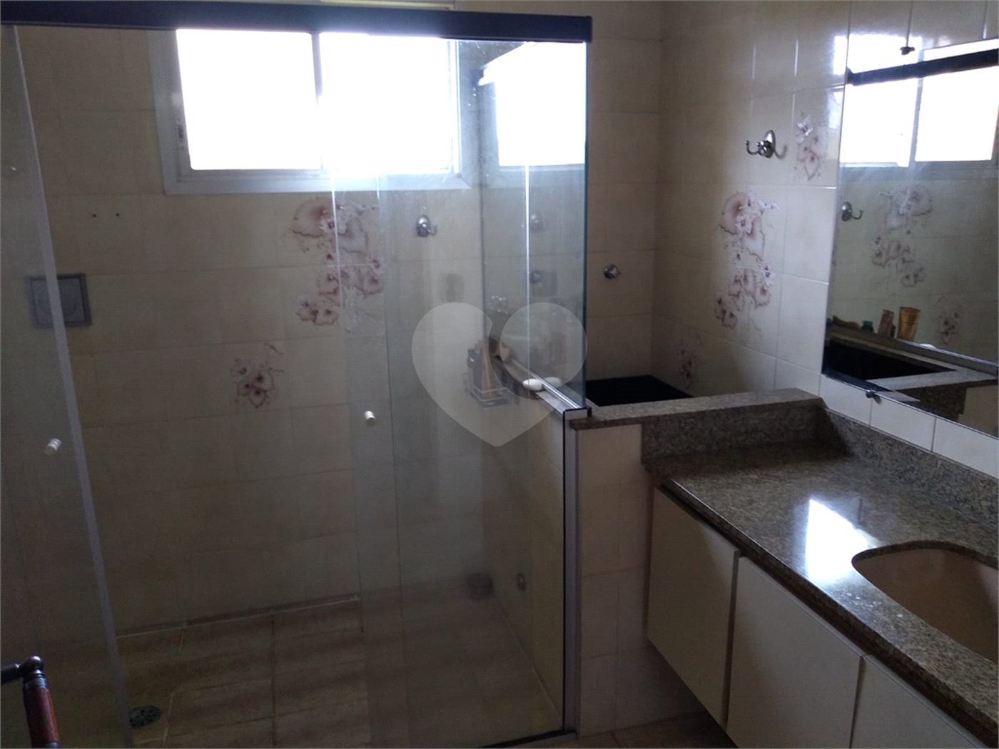 Chácara à venda com 5 quartos, sendo 3 suítes, em Chácaras São Bento, Valinhos, SP
