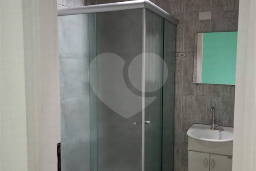 Casa à venda com 3 quartos, sendo 1 suíte, no condomínio Village St. Louis, São Paulo - SP