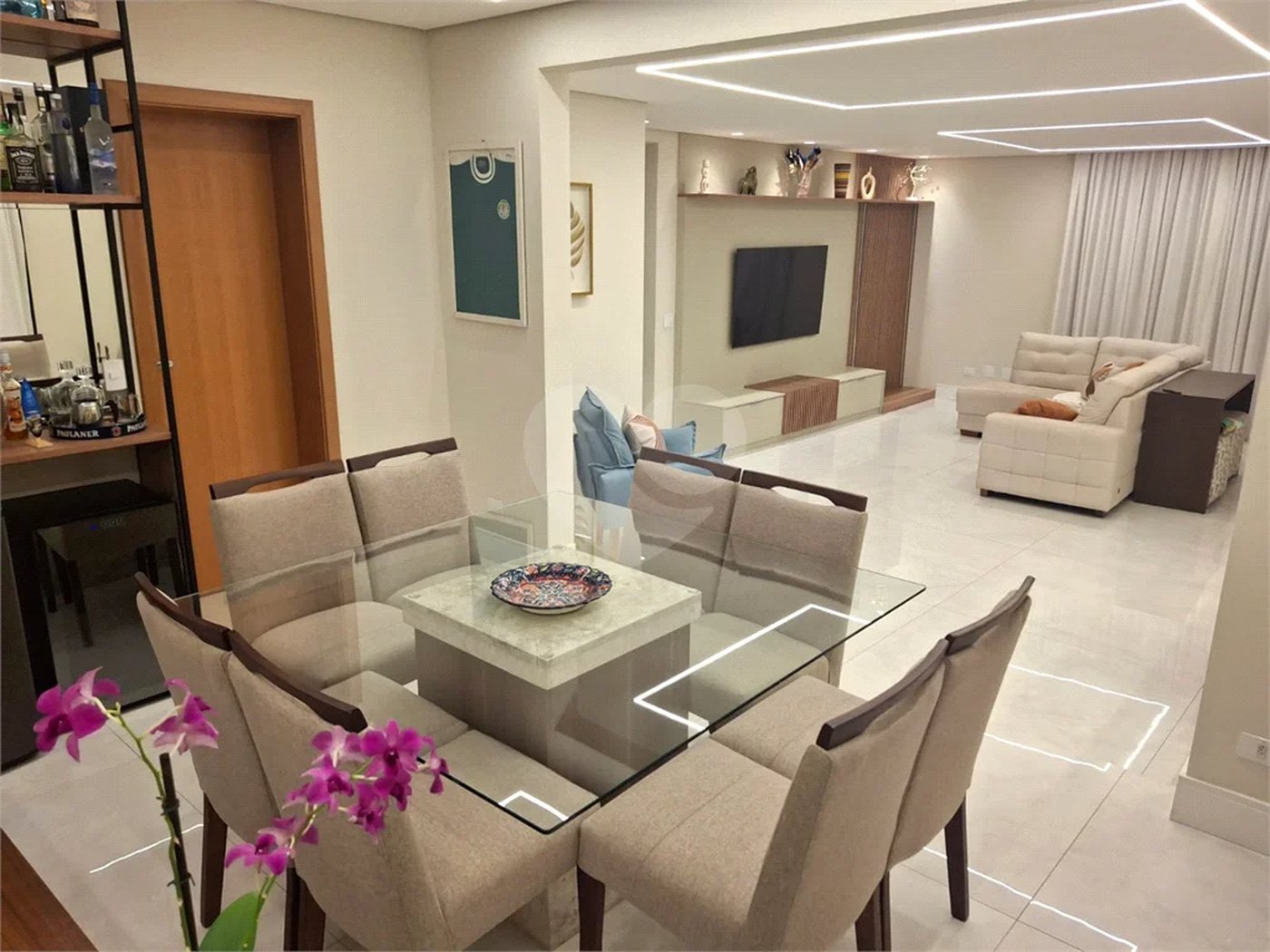 Apartamento à venda com 3 suítes em Santana, São Paulo, SP
