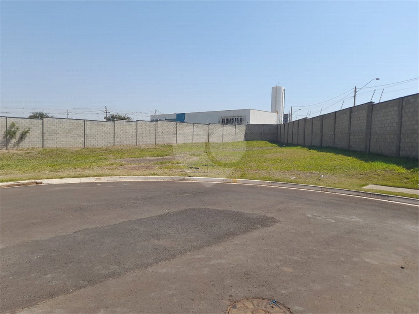Terreno à venda no condomínio Monte das Araucárias