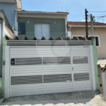 Sobrado à venda com 3 quartos, sendo 1 suíte, em Vila Mazzei, São Paulo, SP