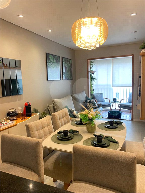 Apartamento à venda com 2 quartos, sendo 1 suíte,  em Jardim Rosa de Franca, Guarulhos, SP