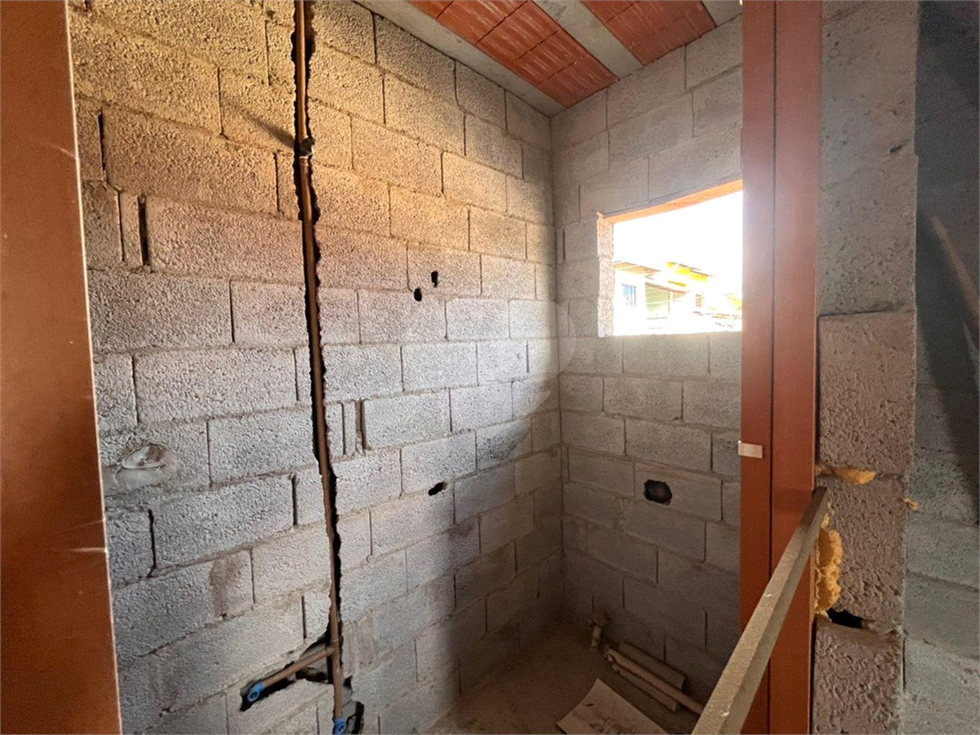 Casa à venda com 3 quartos, sendo 2 suítes, em Vila Suissa, Mogi das Cruzes, SP