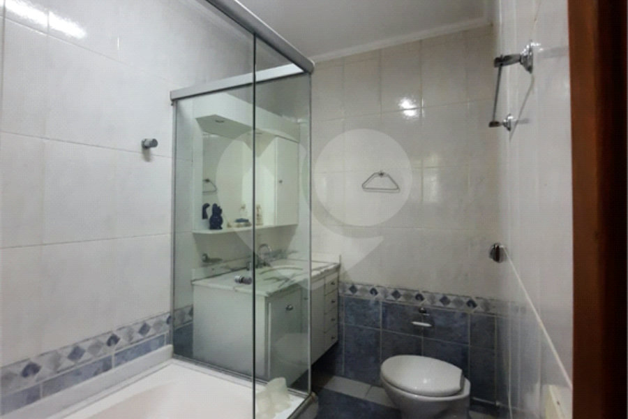 Sobrado à venda com 4 quartos, sendo 3 suítes, em Região Central, Caieiras, SP
