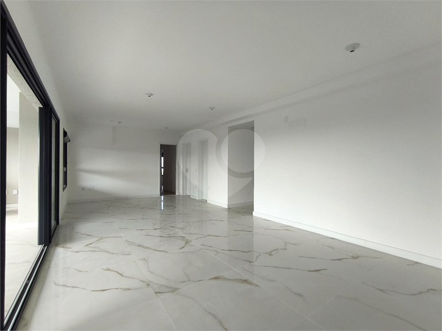 Apartamento à venda ou para alugar com 3 suítes em Água Branca, São Paulo, SP