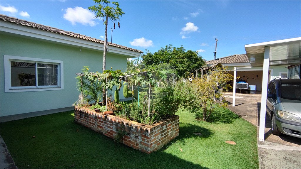 Casa à venda com 4 suítes no condomínio Parque Chapada de Itu, Itu - SP