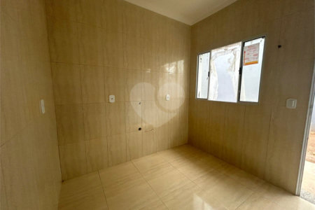 Casa à venda com 2 quartos em Jardim São José, Poá, SP