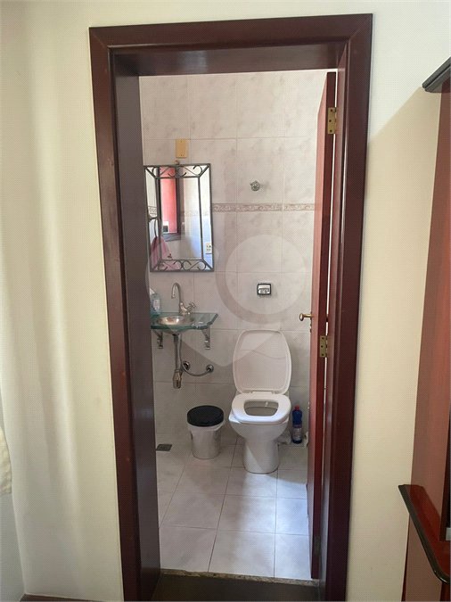 Sobrado à venda com 3 quartos, sendo 1 suíte, em Jardim Regina, Indaiatuba, SP